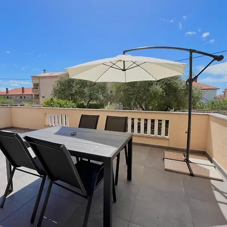 Dalori Comfort شقة *